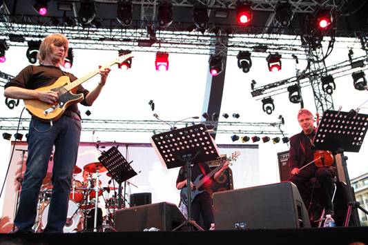 Mike-Stern-Didier-Lockwood.jpg